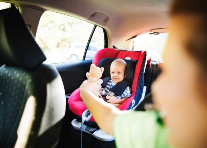 Create-diversion-or-change-location-to-calm-the-tantrum