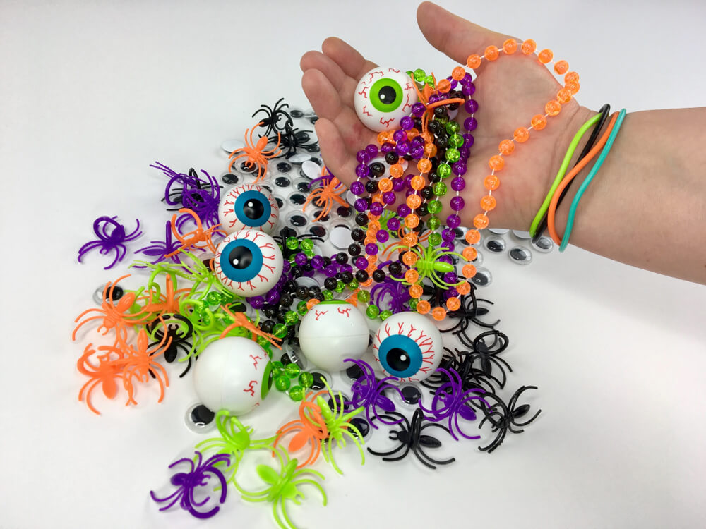 Halloween-Sensory-Bin