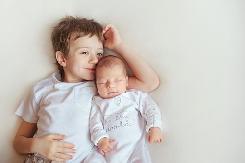 brother-and-newborn.jpg